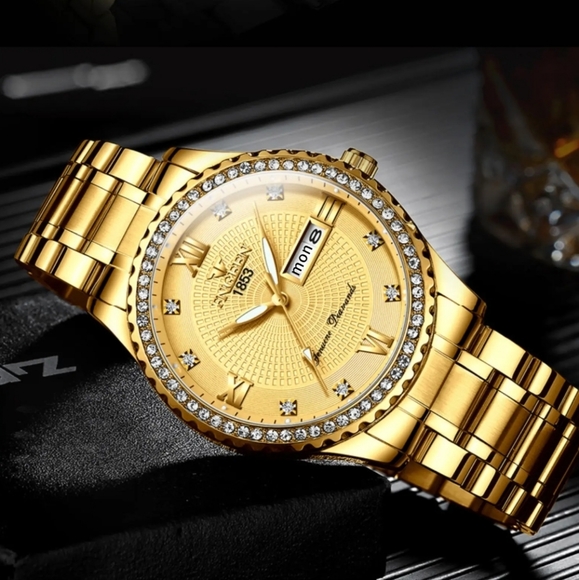 Waterproof Gold Men's Watch Classic Stainless Steel - Picture 2 of 4